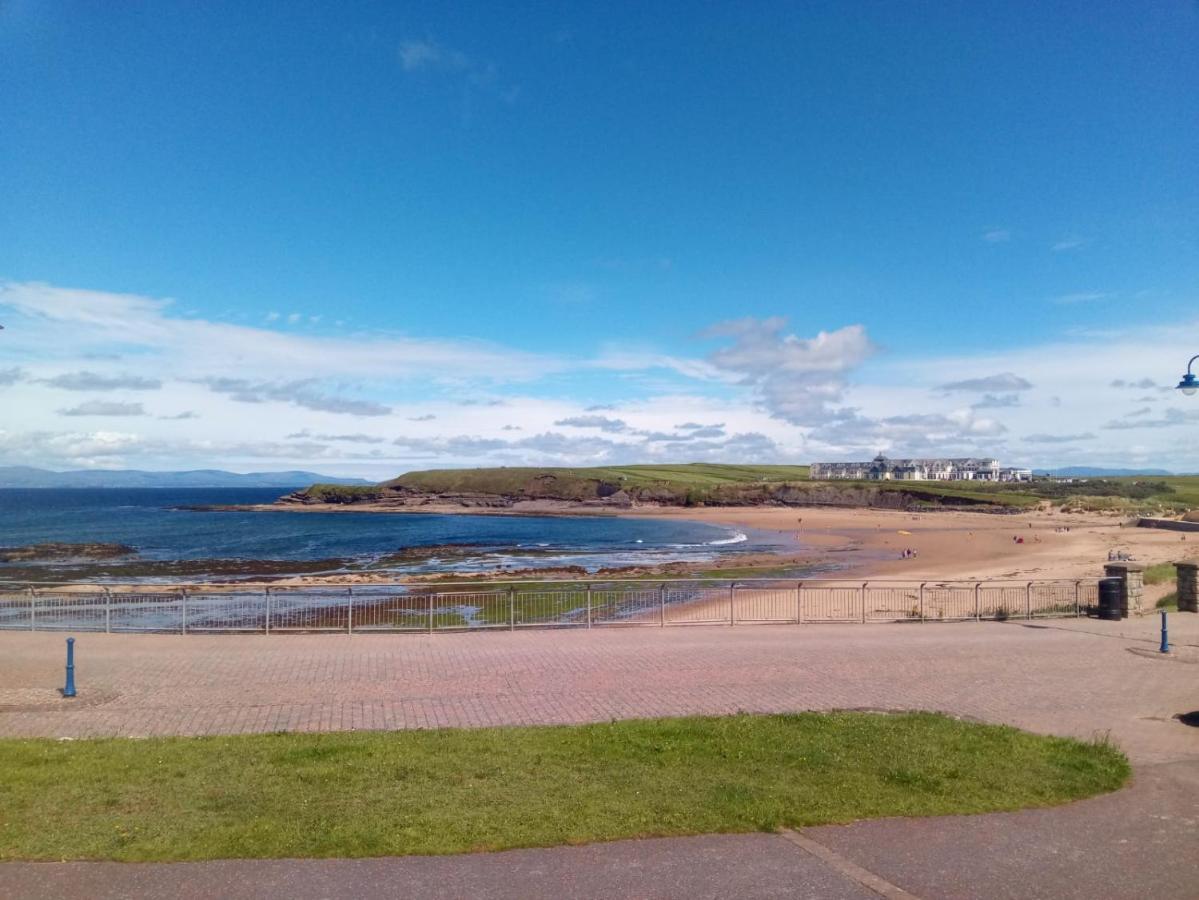 Beach Side Apartment Bundoran Bagian luar foto