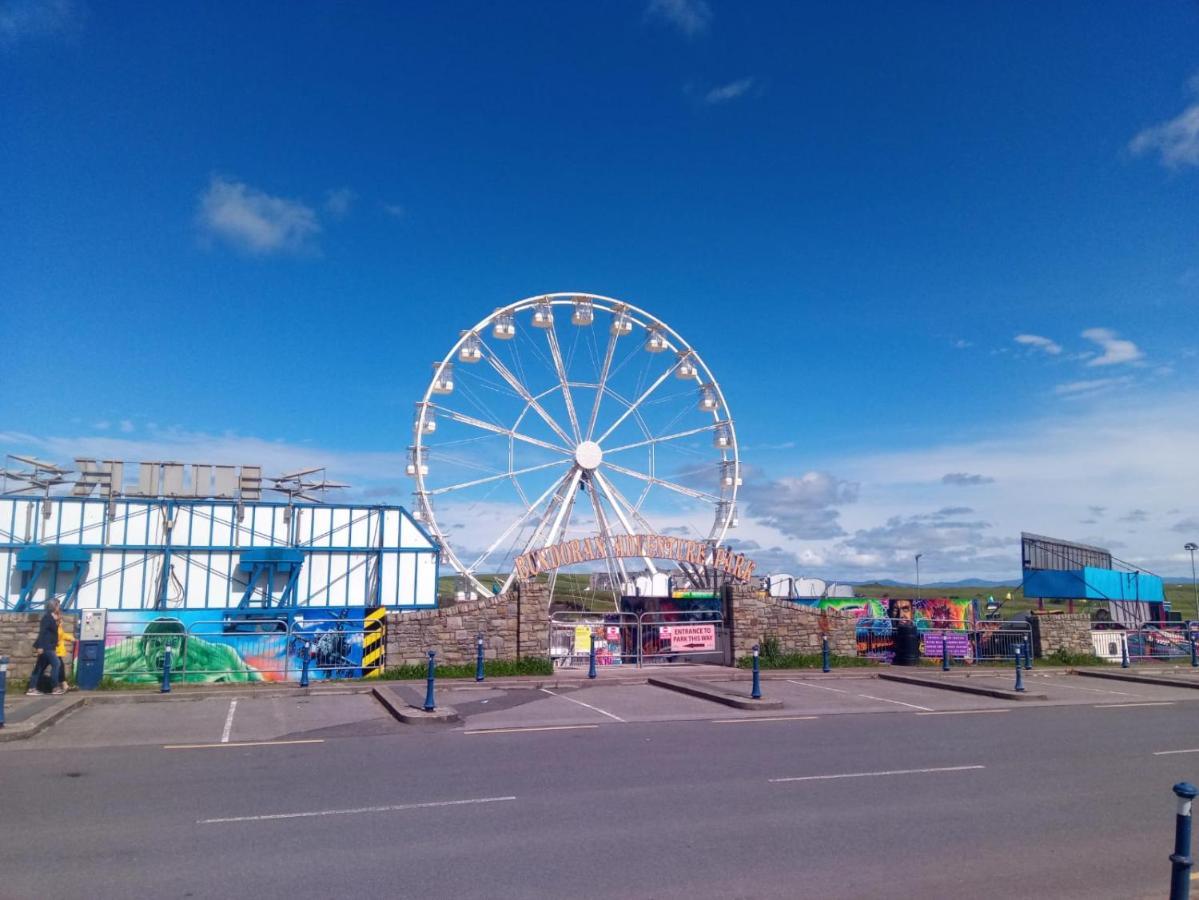 Beach Side Apartment Bundoran Bagian luar foto